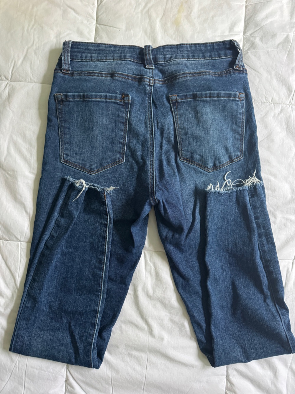 Sts blue Women’s Dark Blue Distressed Skinny Jeans (stitch fix) sz 28 - Picture 4 of 4